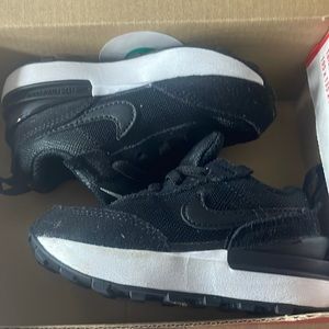 Nike Glaze (black)